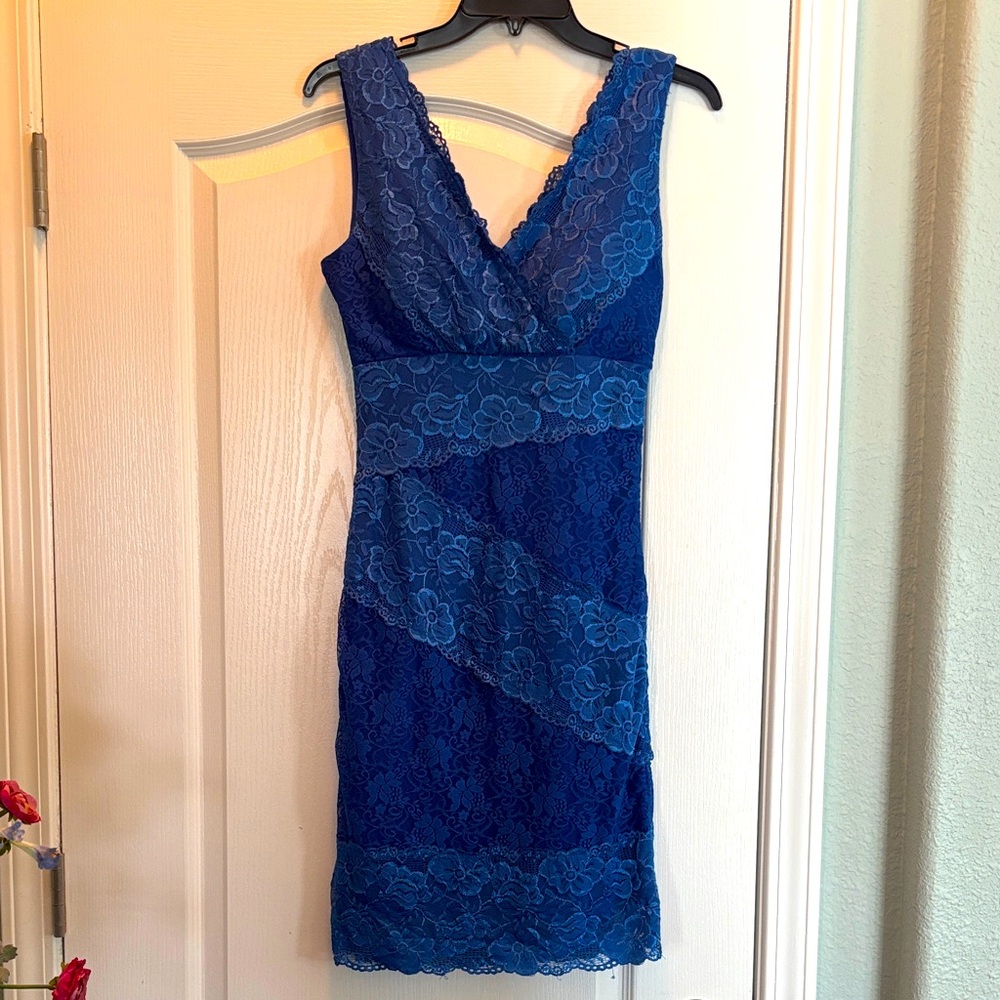 Chaser Royal Blue Lace Mini Dress size 8 but is cut smaller